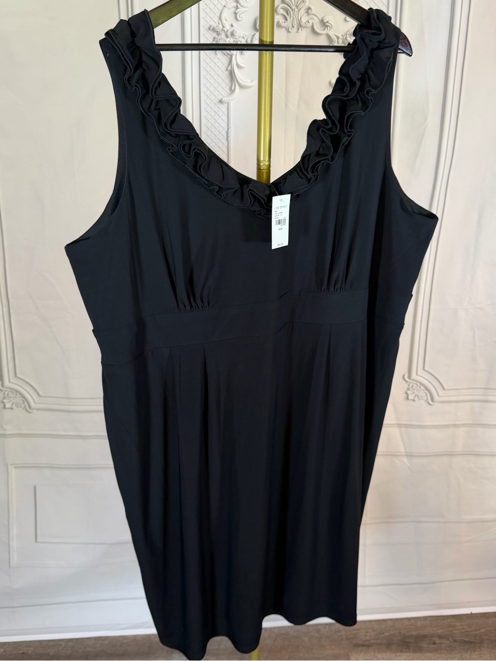 Lane Bryant Women’s Size 26/28 4X Black Ruffle Neck Sheath Dress NWT Cocktail